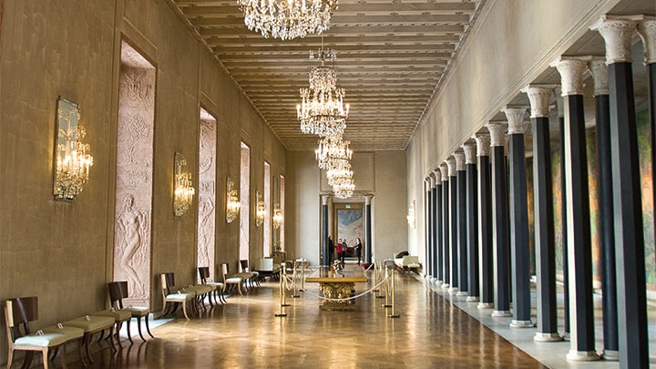Velas LED de ahorro energético de Philips Lighting que iluminan la Galería del Príncipe, Suecia