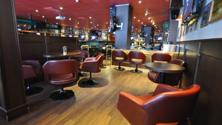 Philips Lighting ilumina la zona de vestíbulo de O'Learys  