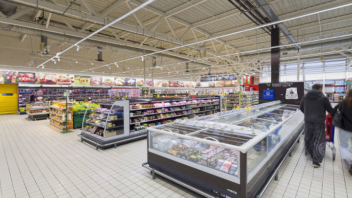 Ahorra hasta un 20 % con una iluminación que se ajusta según los niveles de luz natural.
