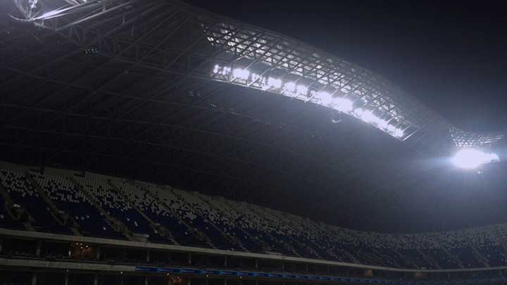 Sistema de iluminación Arena Vision con lámpara de aditivos metálicos de 2000W