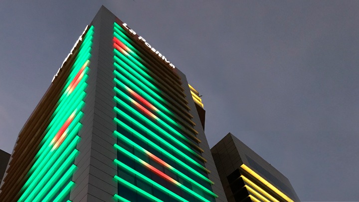 Renovación de imagen integral Edificio La Positiva Seguros con iColor Flex LMX Gen2,  RGB 4